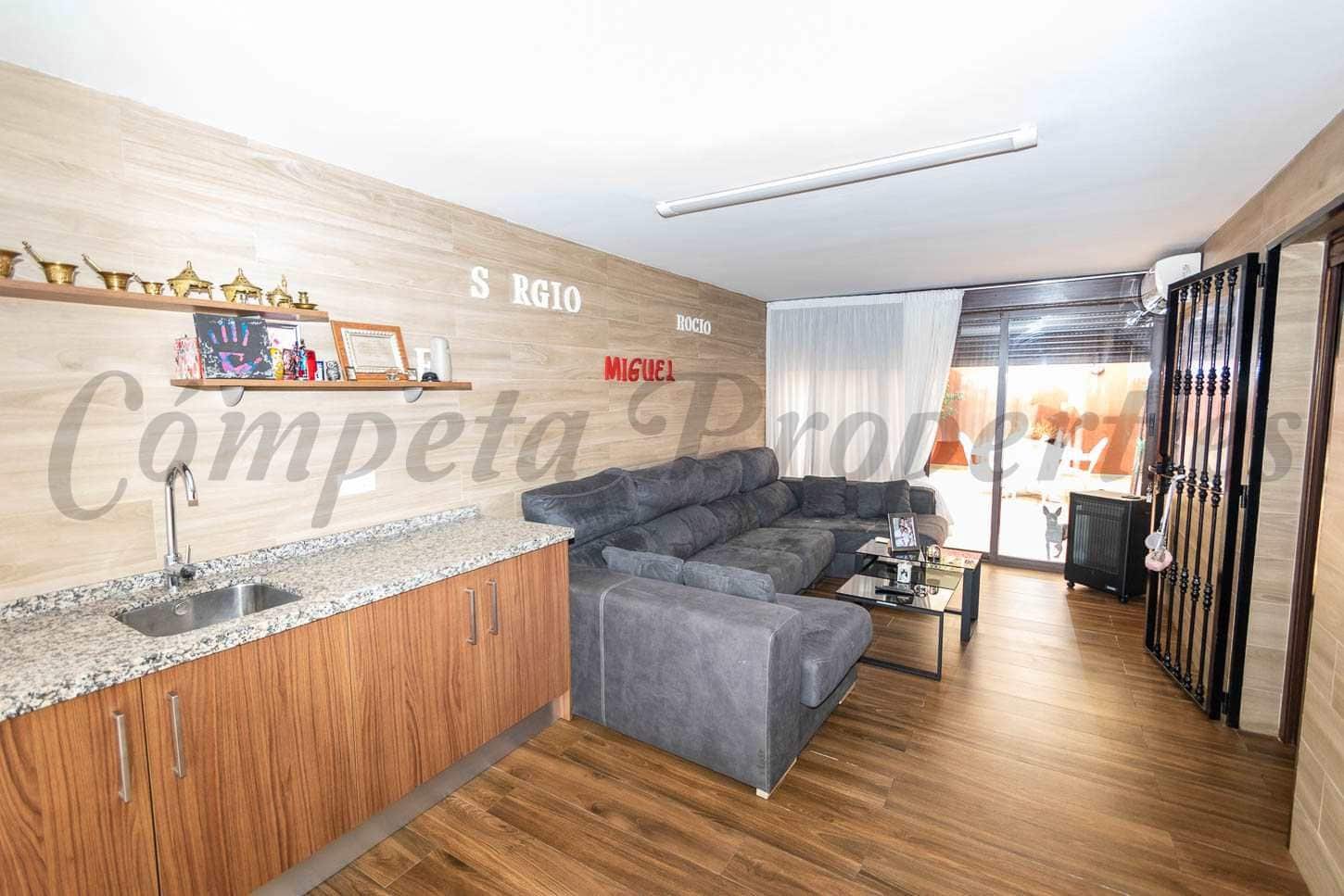 4 makuuhuone Huvila myytävänä paikassa Torrox-Costa mukana uima-altaan 
autotalli - 800 000 € (Ref: 10076383)