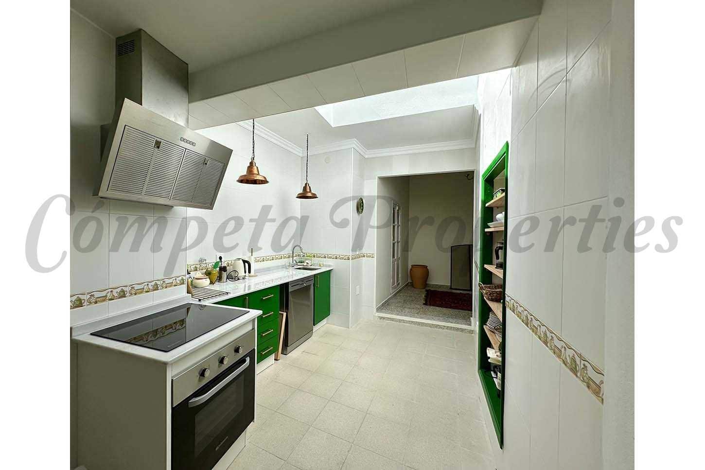   3 soveværelse   ferieByhus i Torrox     - € 1.050 (Ref: 10076385)