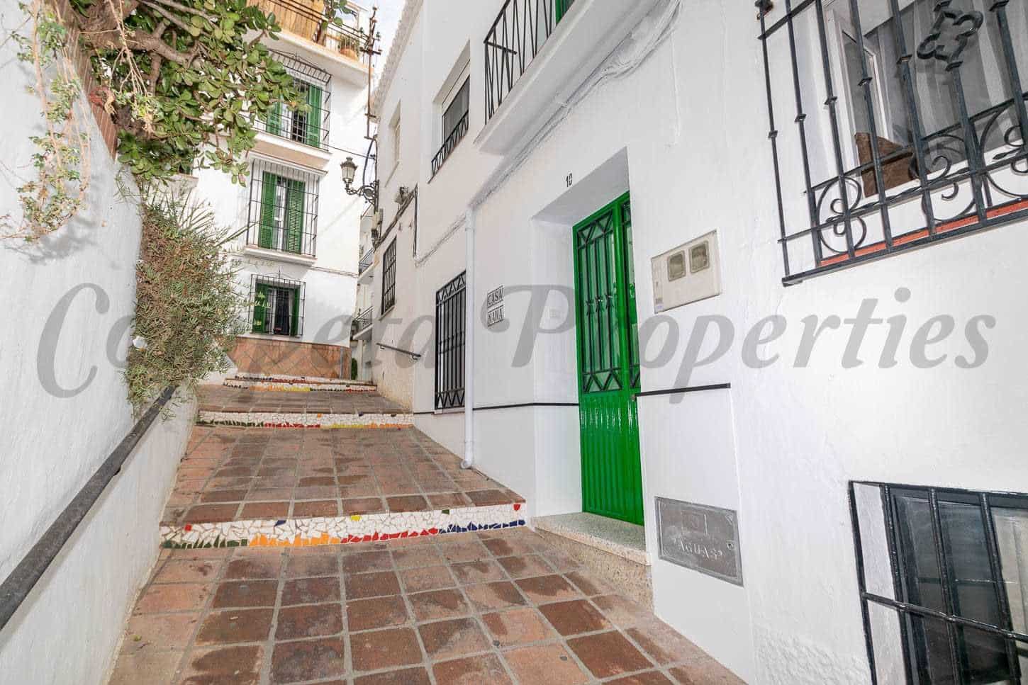   3 soveværelse   ferieByhus i Torrox     - € 1.050 (Ref: 10076385)