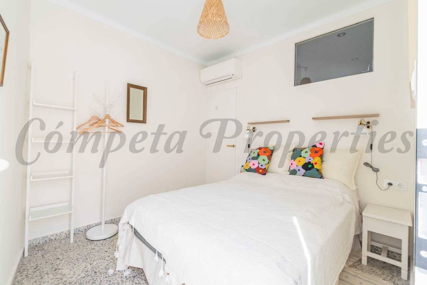   3 soveværelse   ferieByhus i Torrox     - € 1.050 (Ref: 10076385)
