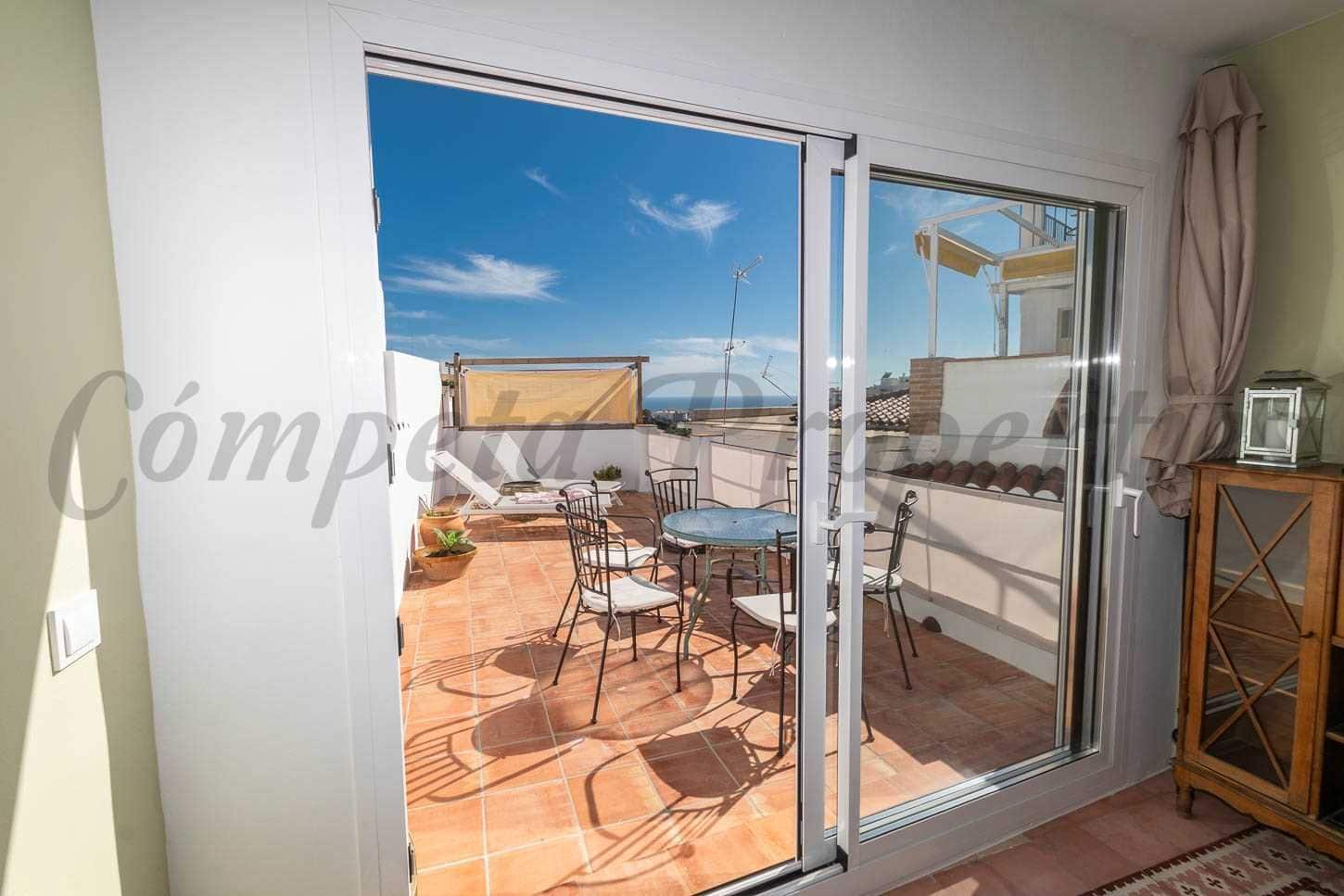   3 soveværelse   ferieByhus i Torrox     - € 1.050 (Ref: 10076385)