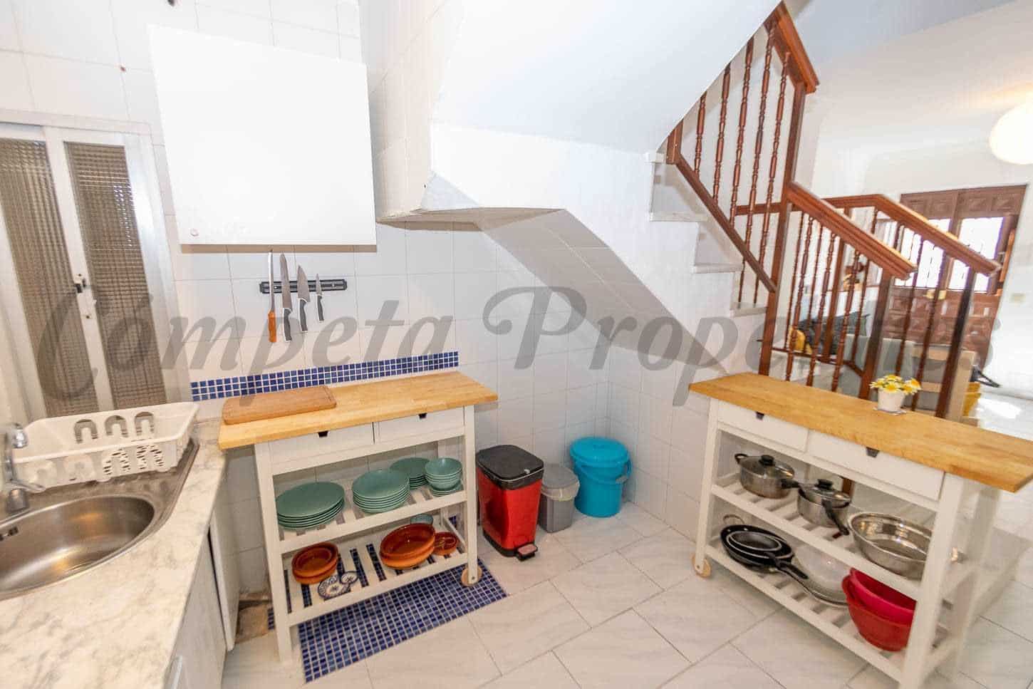 3 soverom Hus til salgs i Torrox - € 625 (Ref: 10076386)