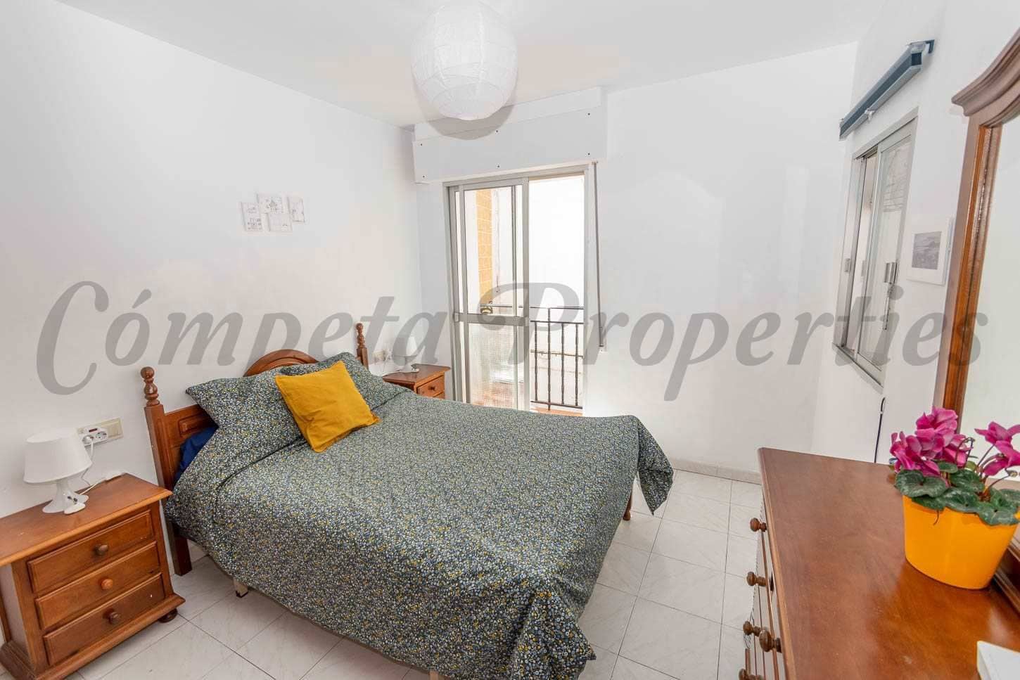 3 soverom Hus til salgs i Torrox - € 625 (Ref: 10076386)