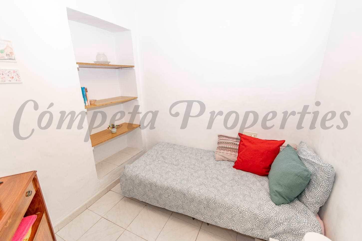 3 soverom Hus til salgs i Torrox - € 625 (Ref: 10076386)