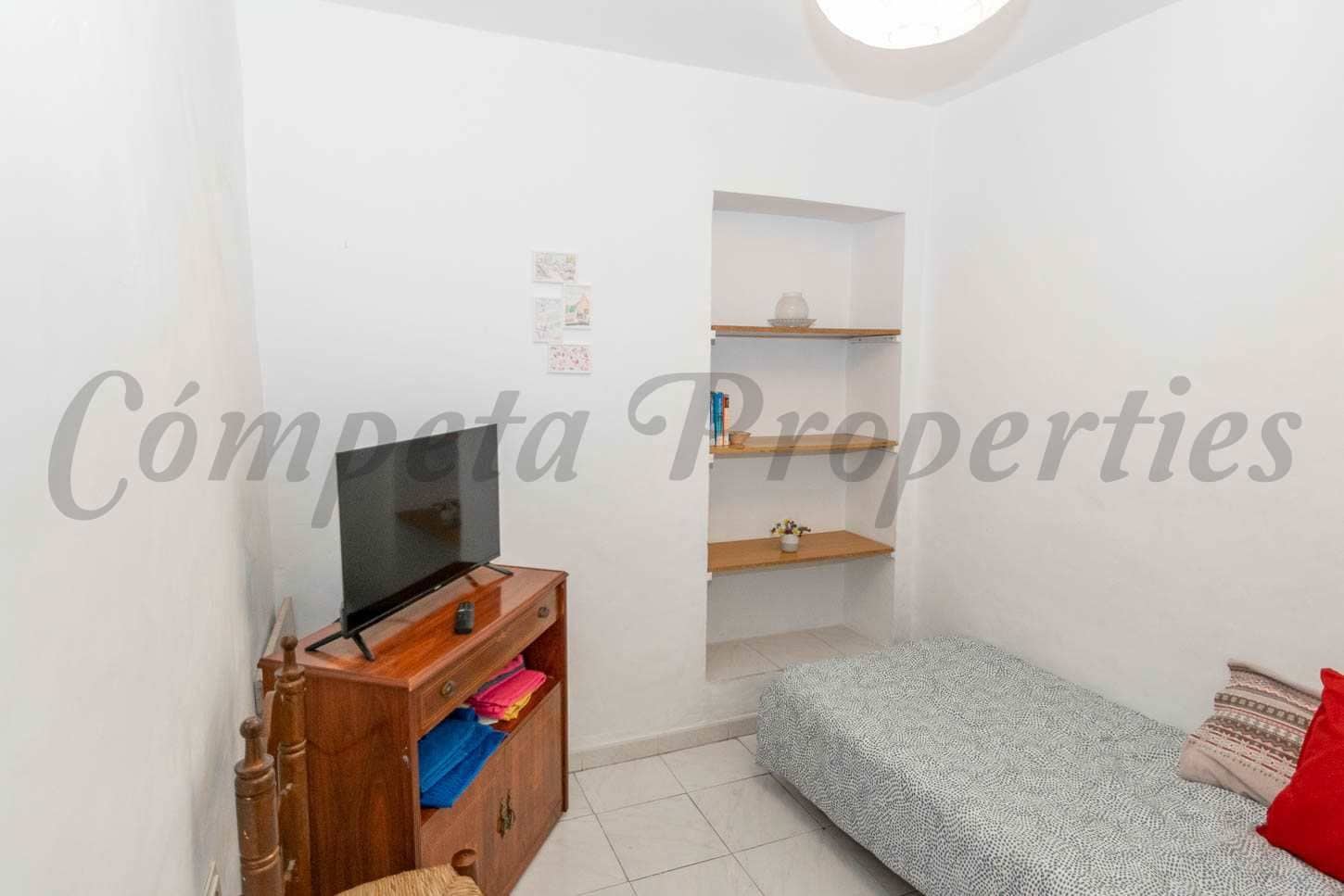3 soverom Hus til salgs i Torrox - € 625 (Ref: 10076386)