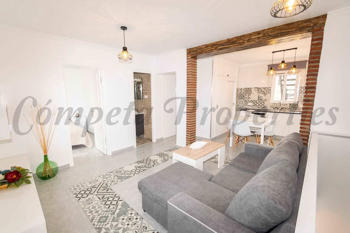   2 soveværelse   ferieByhus i Torrox     - € 1.000 (Ref: 10076387)