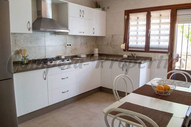   3 soveværelse   ferieRækkehus i Urbanización Santa Rosa, Torrox med   swimmingpool   - € 1.375 (Ref: 10076388)