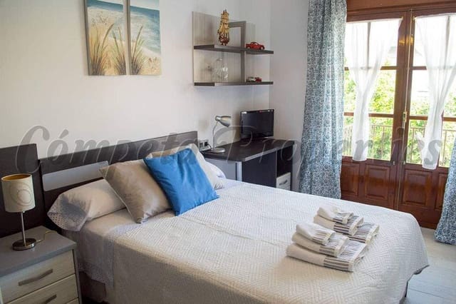   3 soveværelse   ferieRækkehus i Urbanización Santa Rosa, Torrox med   swimmingpool   - € 1.375 (Ref: 10076388)