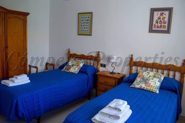   3 soveværelse   ferieRækkehus i Urbanización Santa Rosa, Torrox med   swimmingpool   - € 1.375 (Ref: 10076388)