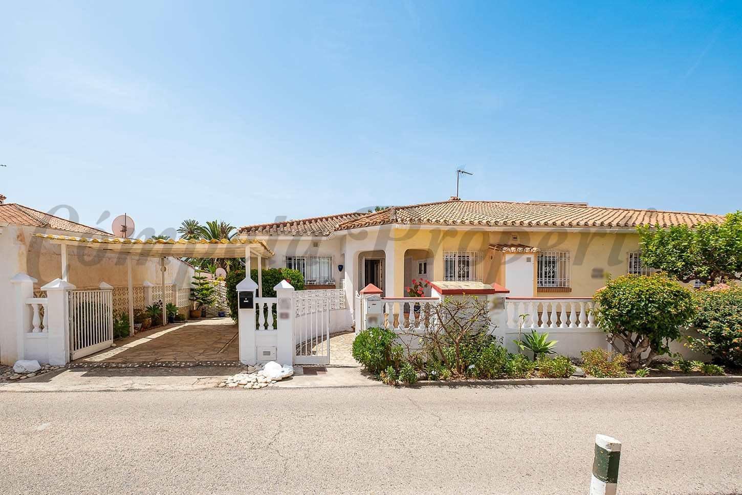 2 makuuhuone Rivitalo myytävänä paikassa Torrox-Costa mukana 
autotalli - 359 000 € (Ref: 10076392)