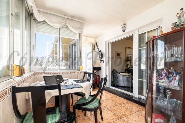 2 makuuhuone Rivitalo myytävänä paikassa Centro Internacional, Torrox mukana 
autotalli - 359 000 € (Ref: 10076392)