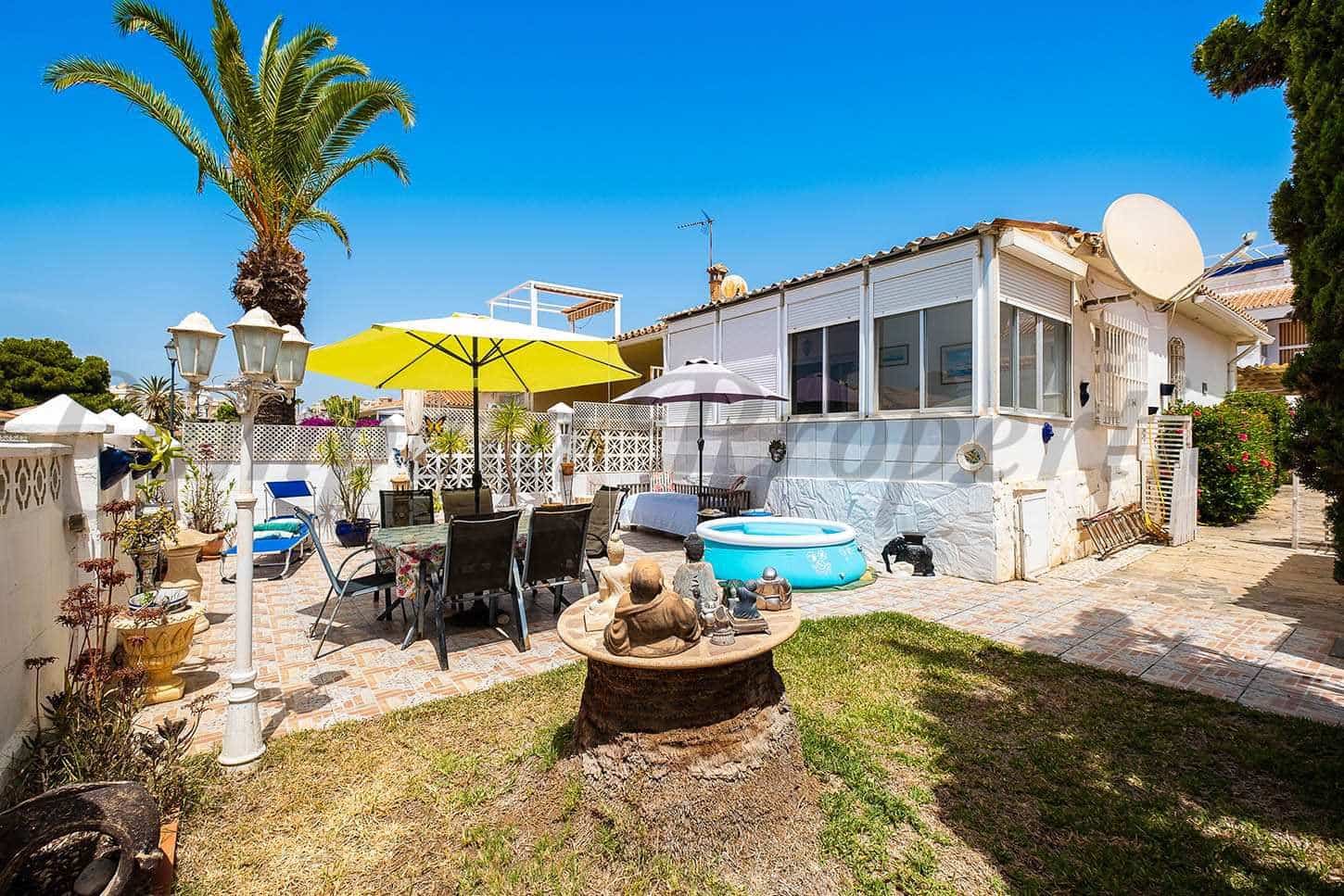 2 makuuhuone Rivitalo myytävänä paikassa Torrox-Costa mukana 
autotalli - 359 000 € (Ref: 10076392)