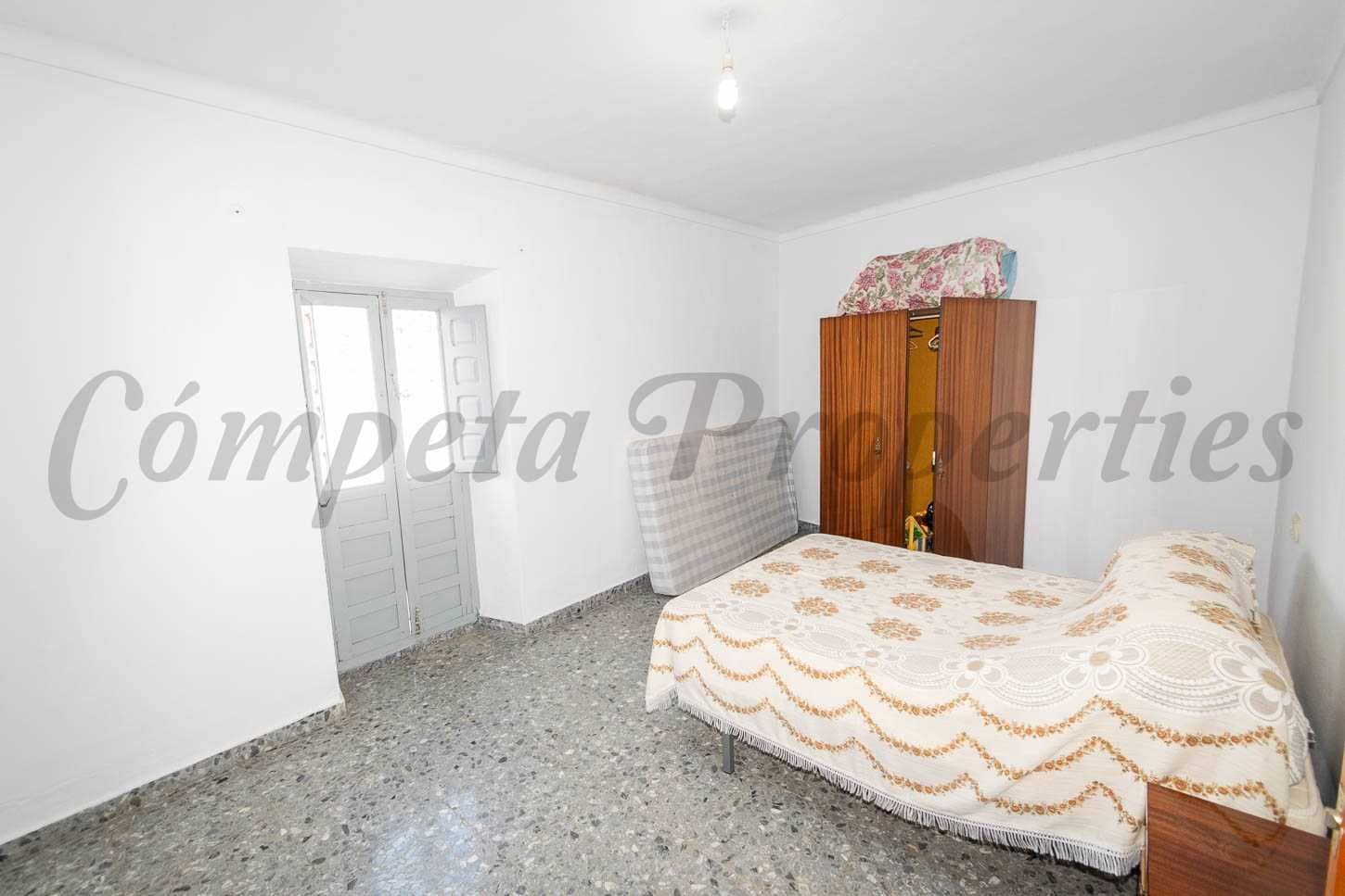 4 soverom Hus til salgs i Torrox - € 180 000 (Ref: 10076393)