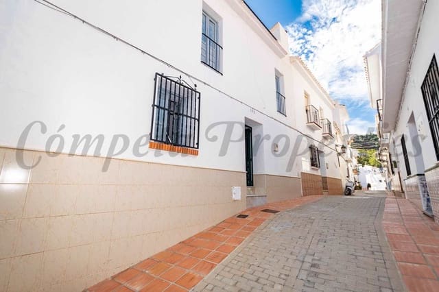 4 makuuhuone Omakotitalo myytävänä paikassa Torrox Pueblo, Torrox - 180 000 € (Ref: 10076393)