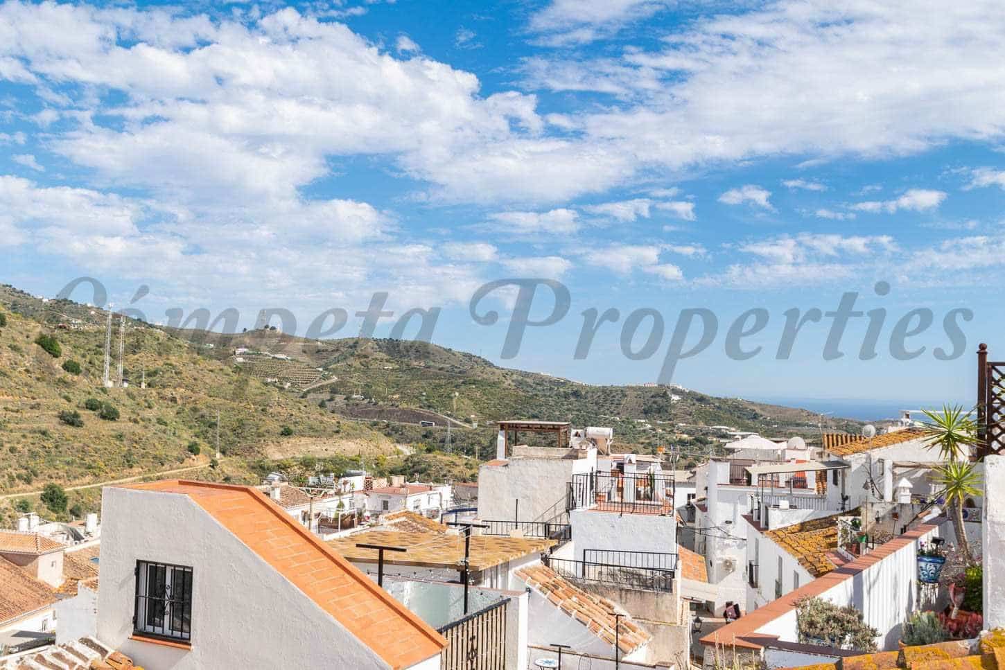 4 soverom Hus til salgs i Torrox - € 180 000 (Ref: 10076393)