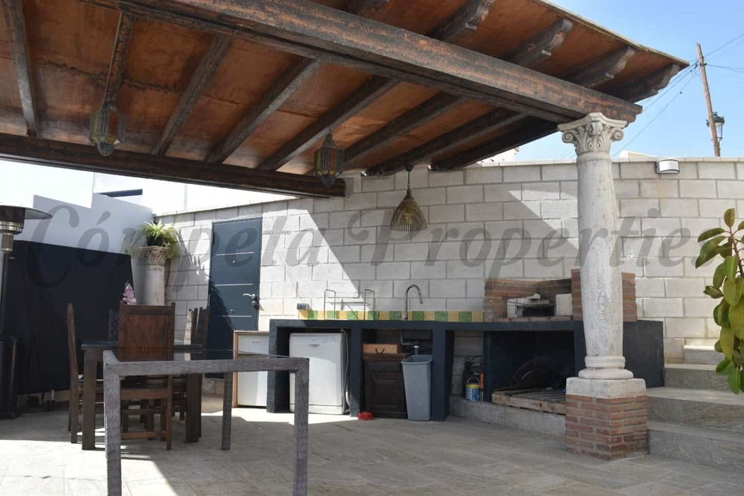 3 chambre Villa/Maison à vendre à Nerja avec piscine garage - 630 000 € (Ref: 10076394)