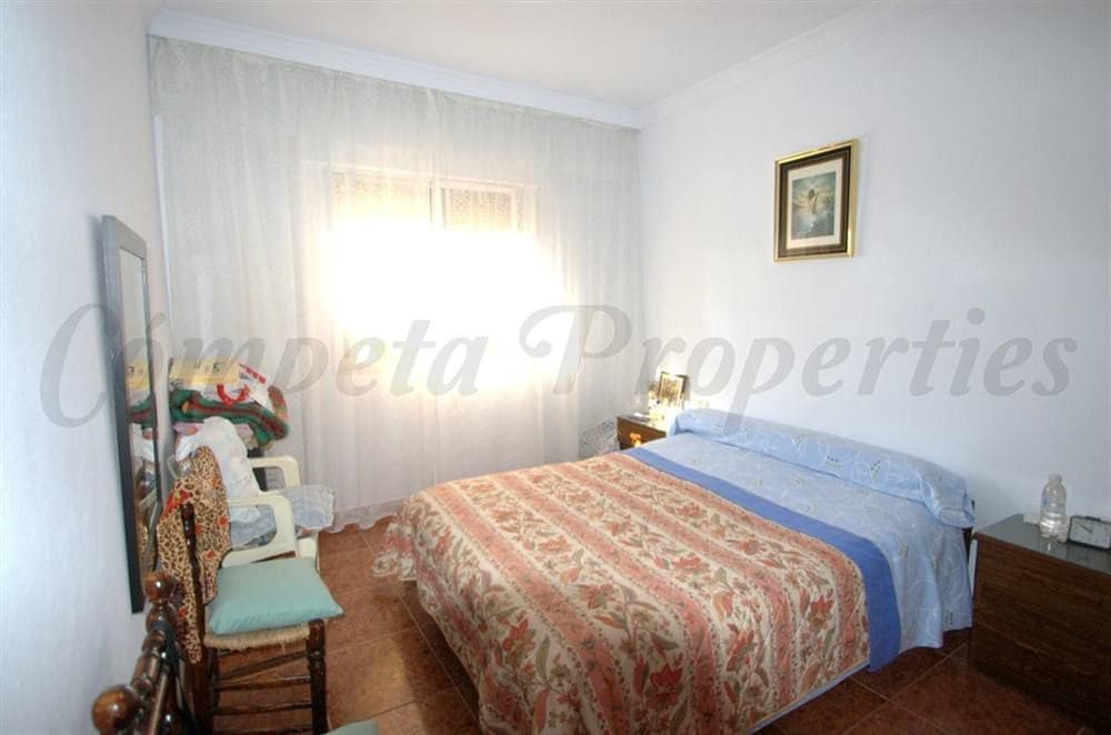 3 sovrum Finca/Hus på landet till salu i Torrox-Costa med garage - 370 000 € (Ref: 10076396)
