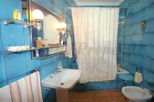 3 sovrum Finca/Hus på landet till salu i Urbanización Santa Rosa, Torrox med garage - 370 000 € (Ref: 10076396)