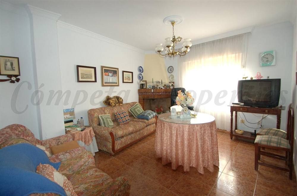 3 sovrum Finca/Hus på landet till salu i Torrox-Costa med garage - 370 000 € (Ref: 10076396)