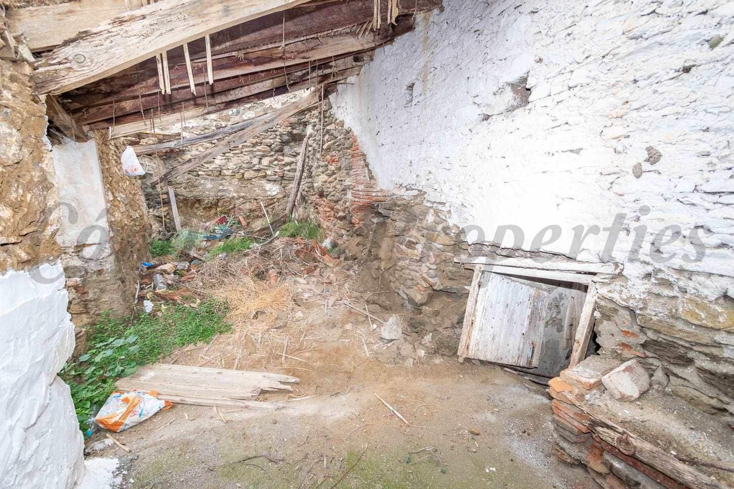 Ruine à vendre à Torrox - 335 000 € (Ref: 10076397)