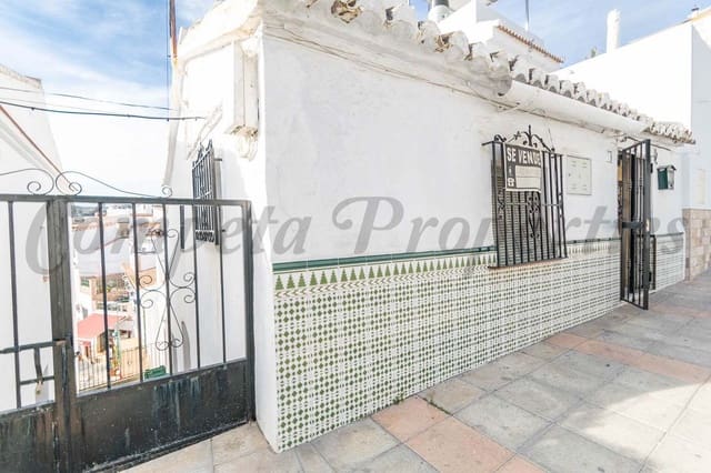 3 Zimmer Haus zu verkaufen in Sayalonga - 126.000 € (Ref: 10076400)
