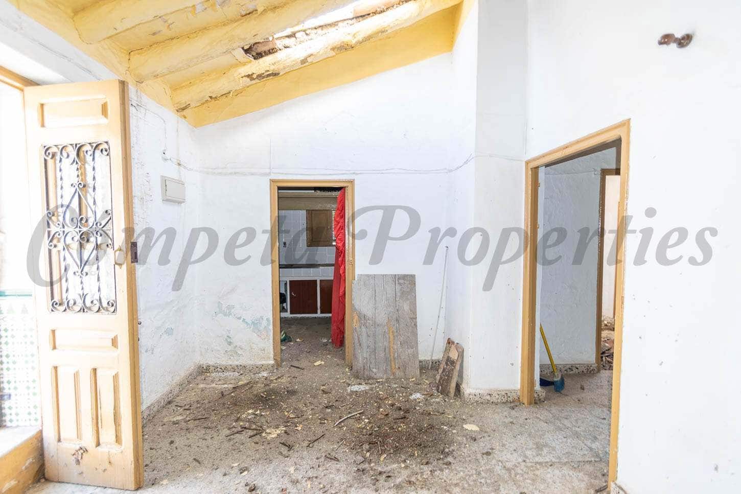 3 Zimmer Haus zu verkaufen in Sayalonga - 126.000 € (Ref: 10076400)