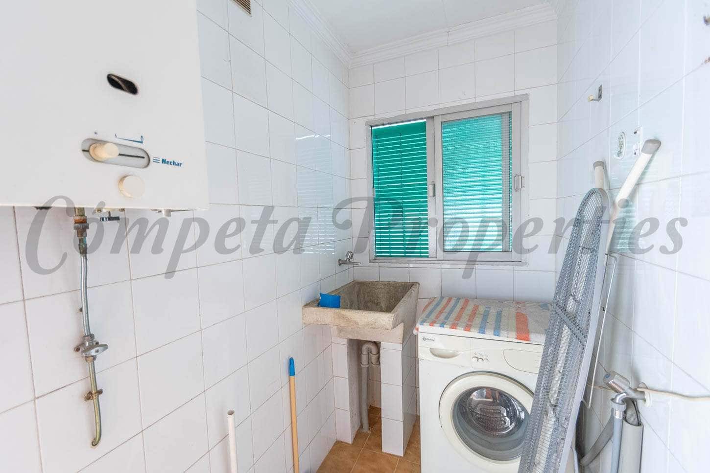 3 Zimmer Haus zu verkaufen in Sayalonga - 126.000 € (Ref: 10076400)