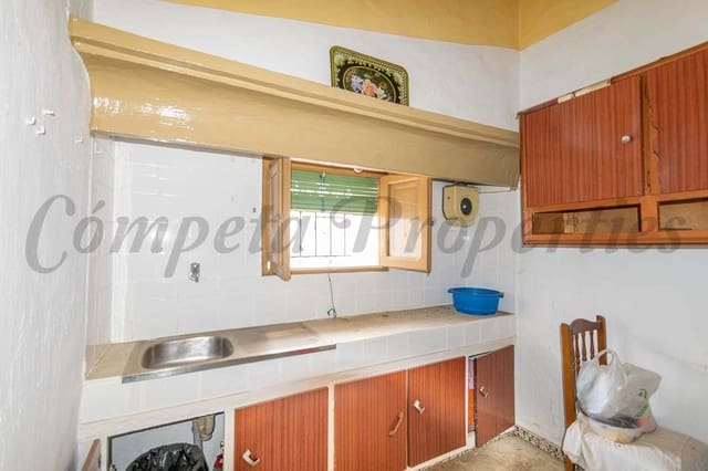 3 Zimmer Haus zu verkaufen in Sayalonga - 126.000 € (Ref: 10076400)