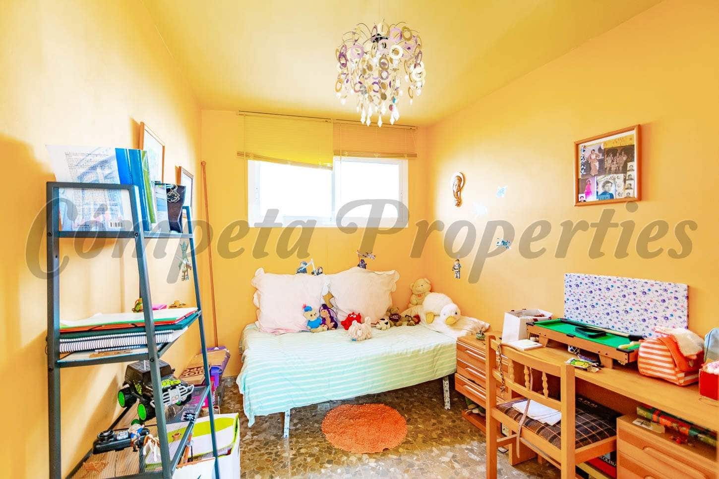 6 quarto Casa em Banda para venda em Torrox - 600 000 € (Ref: 10076405)