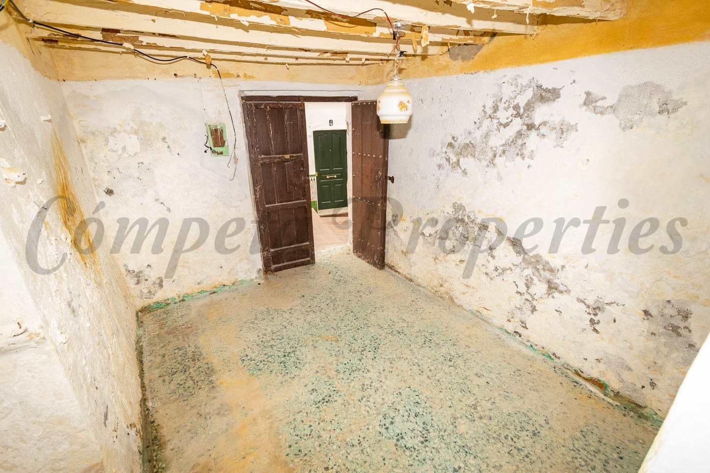 2 makuuhuone Omakotitalo myytävänä paikassa Torrox - 68 000 € (Ref: 10076406)