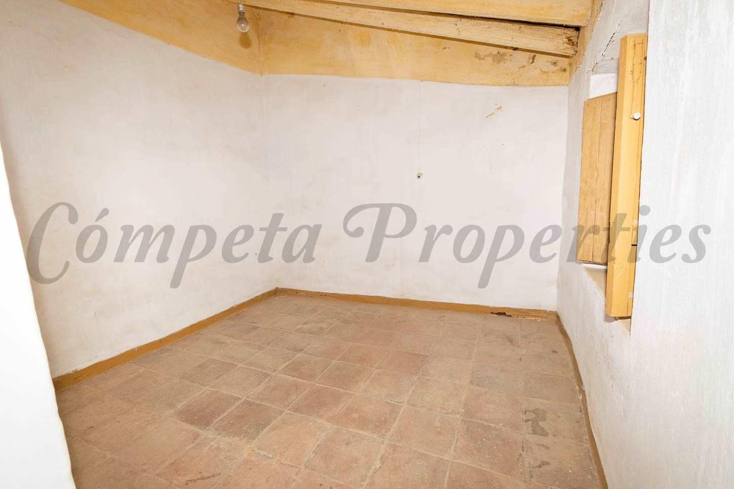 2 makuuhuone Omakotitalo myytävänä paikassa Torrox - 68 000 € (Ref: 10076406)