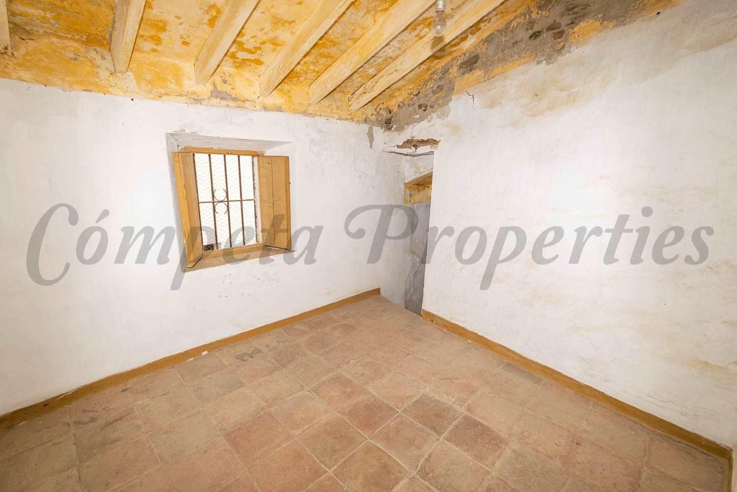 2 makuuhuone Omakotitalo myytävänä paikassa Torrox - 68 000 € (Ref: 10076406)