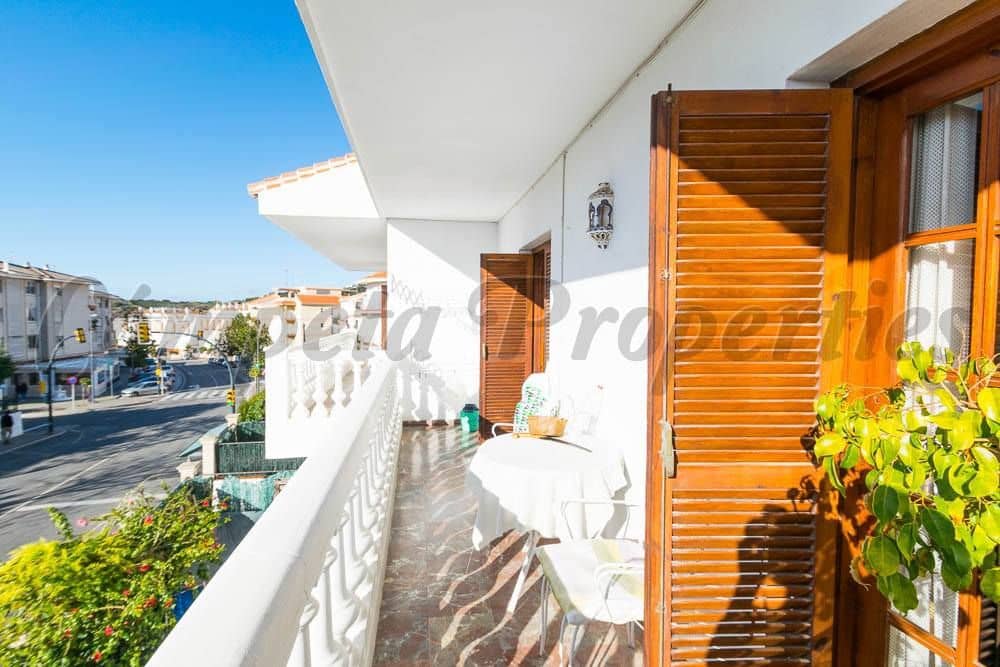 Adosado de 4 habitaciones en Torrox en venta con piscina garaje - 450.000 € (Ref: 10076408)