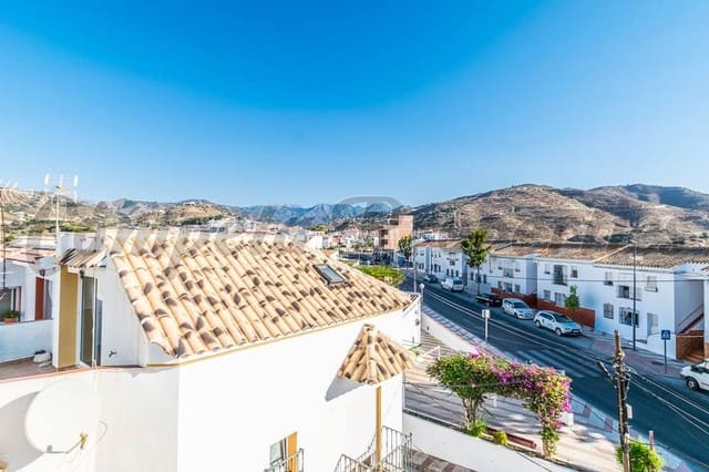5 makuuhuone Omakotitalo myytävänä paikassa Torrox Pueblo, Torrox - 205 000 € (Ref: 10076409)