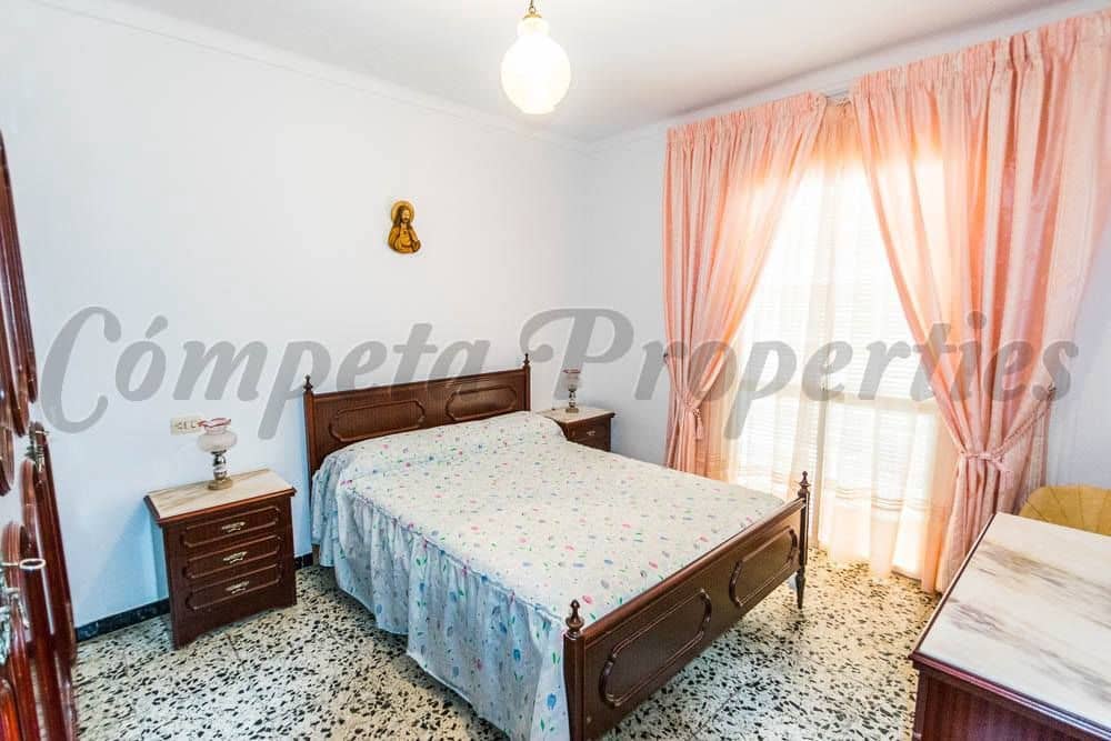 5 quarto Casa em Banda para venda em Torrox - 205 000 € (Ref: 10076409)
