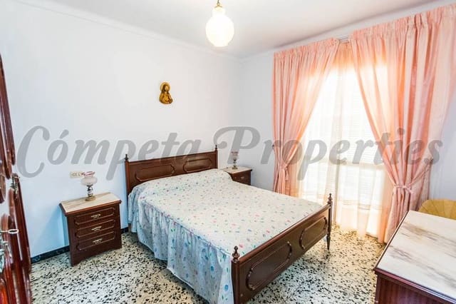 5 makuuhuone Omakotitalo myytävänä paikassa Torrox Pueblo, Torrox - 205 000 € (Ref: 10076409)