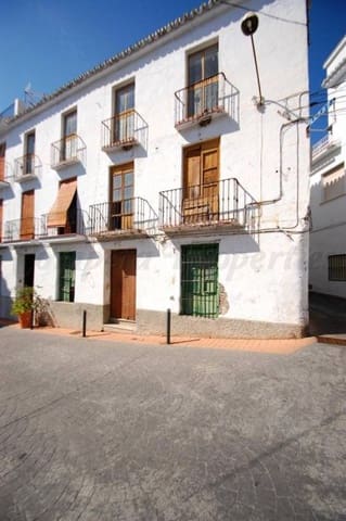 10 makuuhuone Omakotitalo myytävänä paikassa Torrox Pueblo, Torrox - 235 000 € (Ref: 10076413)