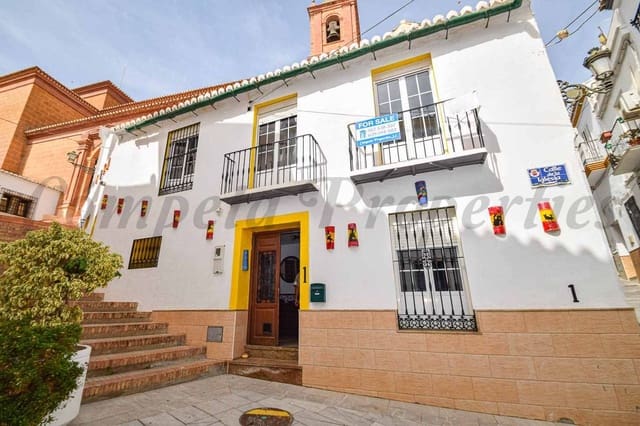4 quarto Casa em Banda para venda em Torrox Pueblo, Torrox - 295 000 € (Ref: 10076415)