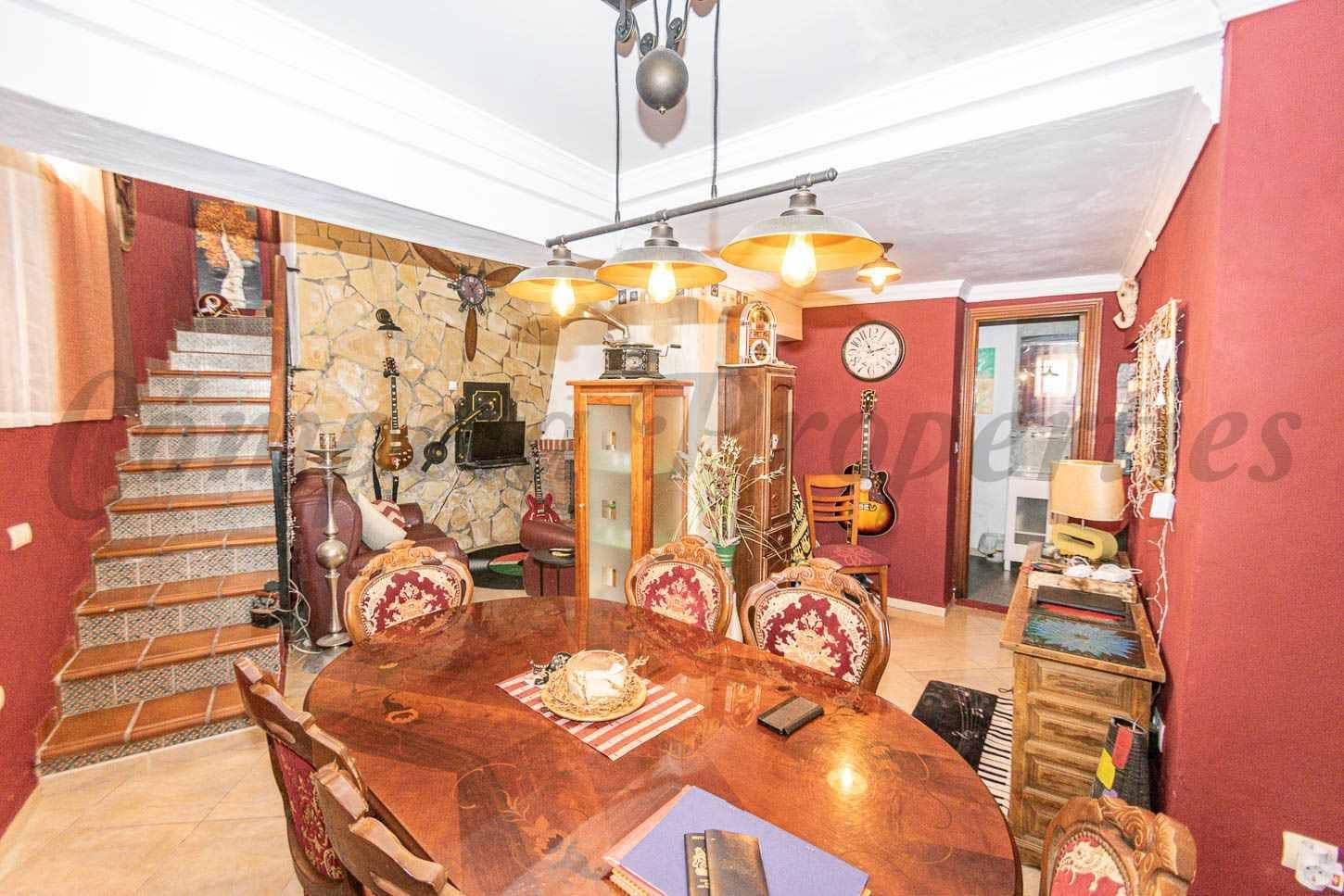 4 soverom Hus til salgs i Torrox - € 295 000 (Ref: 10076415)