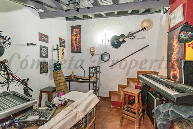 4 quarto Casa em Banda para venda em Torrox Pueblo, Torrox - 295 000 € (Ref: 10076415)