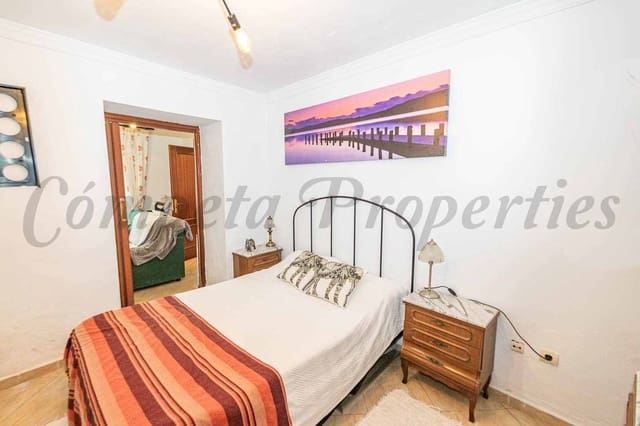 4 quarto Casa em Banda para venda em Torrox Pueblo, Torrox - 295 000 € (Ref: 10076415)