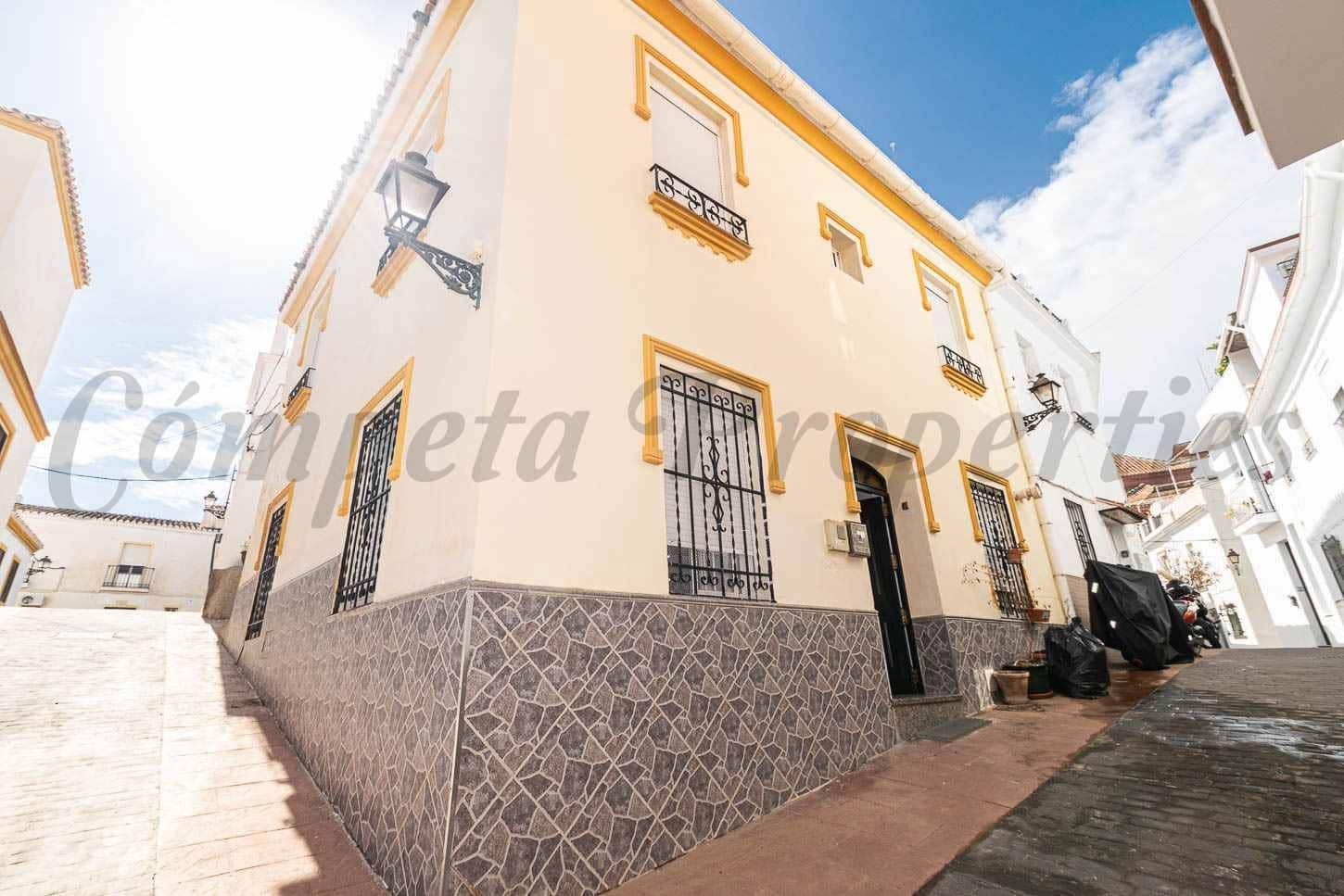 3 slaapkamer Huis te koop in Torrox - € 250.000 (Ref: 10076416)