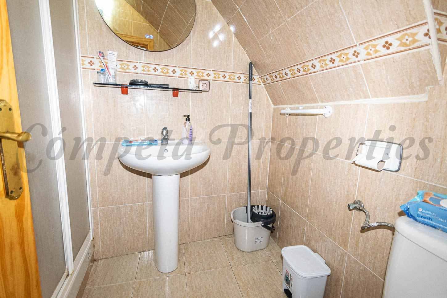 3 slaapkamer Huis te koop in Torrox - € 250.000 (Ref: 10076416)