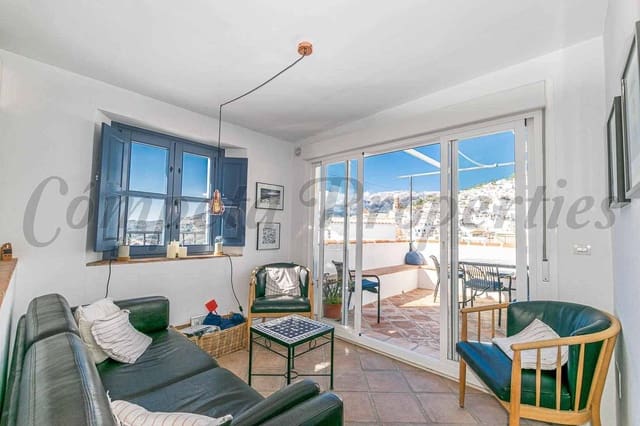 3 slaapkamer Huis voor vakantieverhuur in Cómpeta - € 990 (Ref: 10076419)