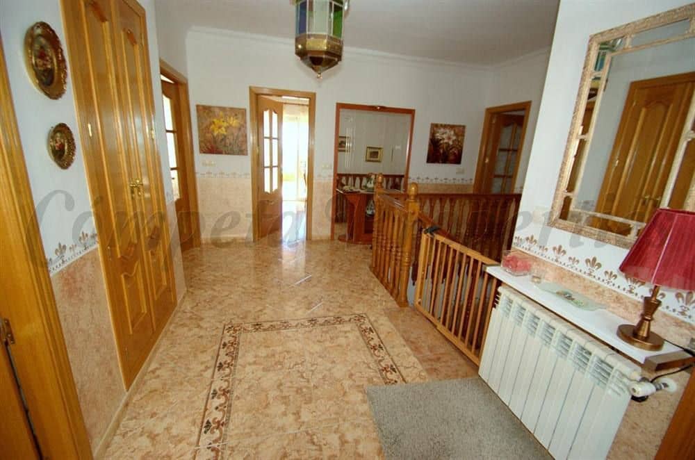 5 Zimmer Ferienhaus in Competa mit Pool Garage - 2.040 € (Ref: 10076420)
