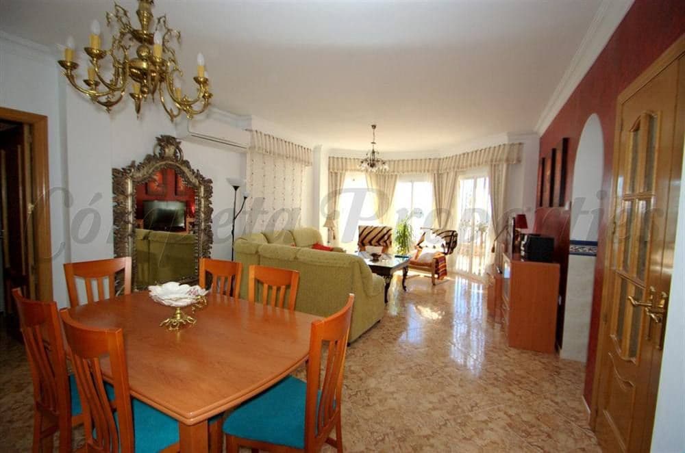 5 Zimmer Ferienhaus in Competa mit Pool Garage - 2.040 € (Ref: 10076420)