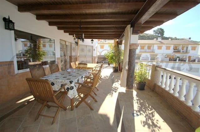 5 Zimmer Ferienhaus in Cómpeta mit Pool Garage - 2.040 € (Ref: 10076420)