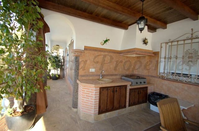 5 Zimmer Ferienhaus in Cómpeta mit Pool Garage - 2.040 € (Ref: 10076420)