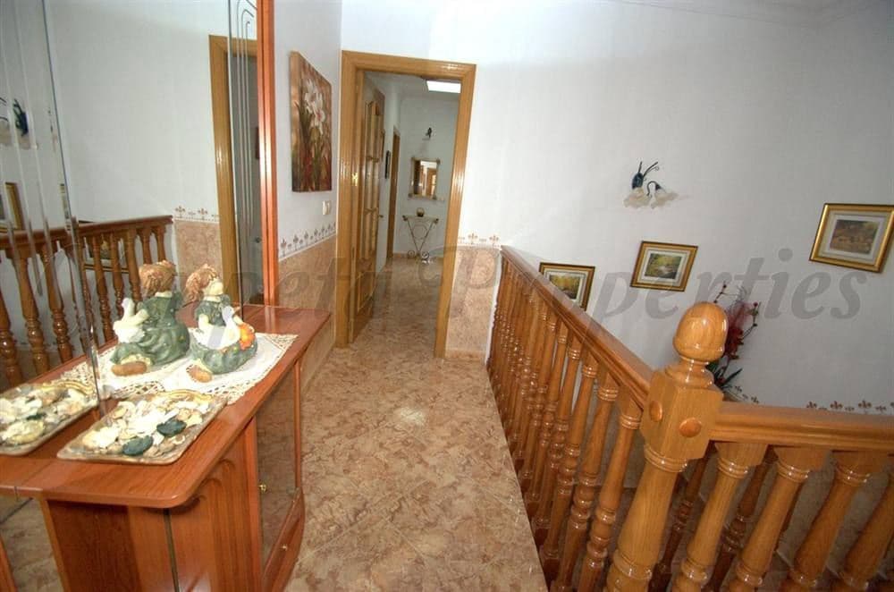 5 Zimmer Ferienhaus in Competa mit Pool Garage - 2.040 € (Ref: 10076420)