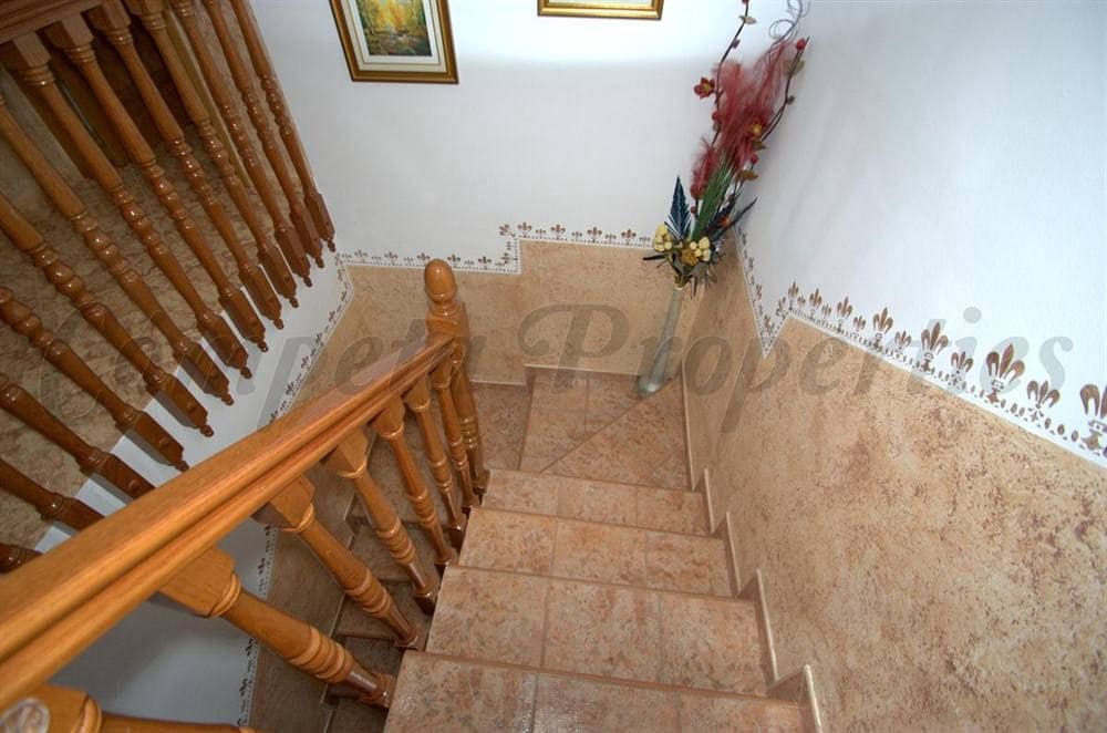 5 Zimmer Ferienhaus in Competa mit Pool Garage - 2.040 € (Ref: 10076420)